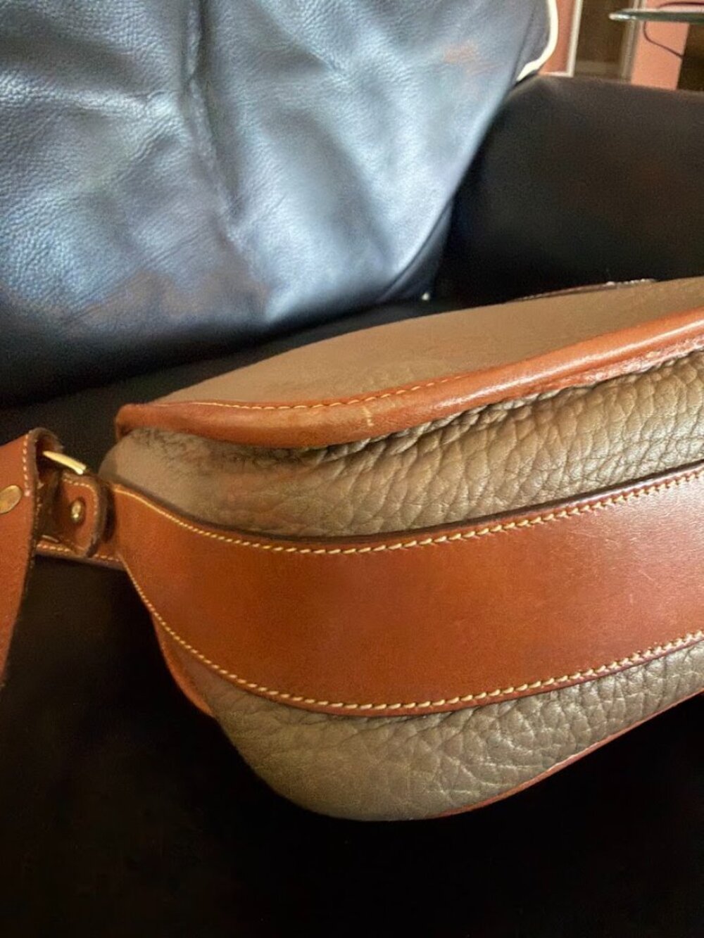Vintage Dooney & Bourke Taupe and Saddle Tan Leather Shoulder Bag - Picture 8 of 12